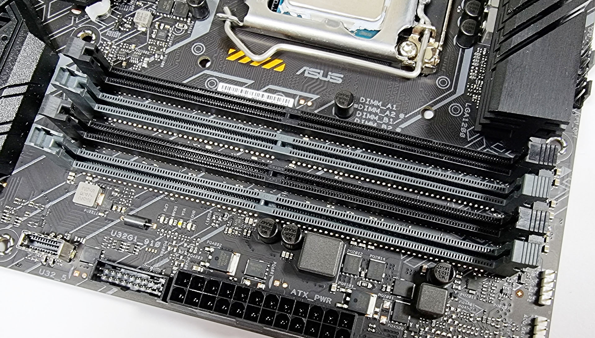 Visual Inspection - ASUS TUF Gaming Z590-Plus WIFI Motherboard